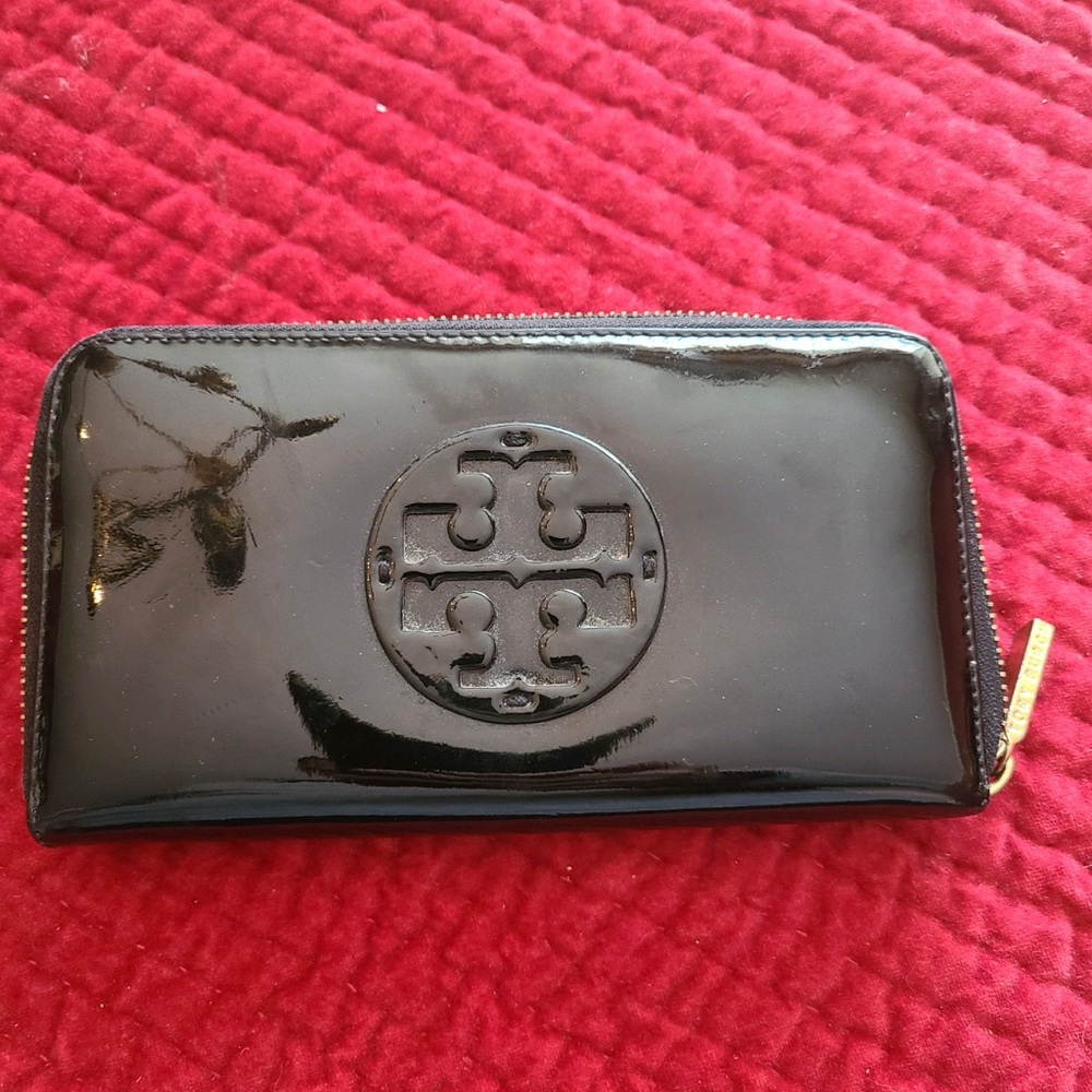 Tory Burch Black Patent Leather Wallet